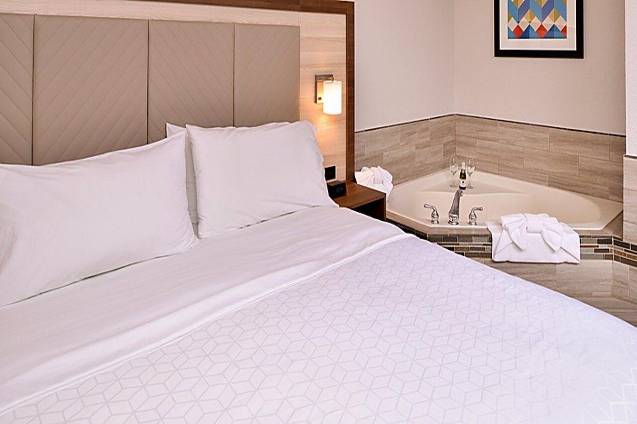Holiday Inn Express Hotel & Suites Arcata/Eureka-Airport Area By Ihg McKinleyville Dış mekan fotoğraf