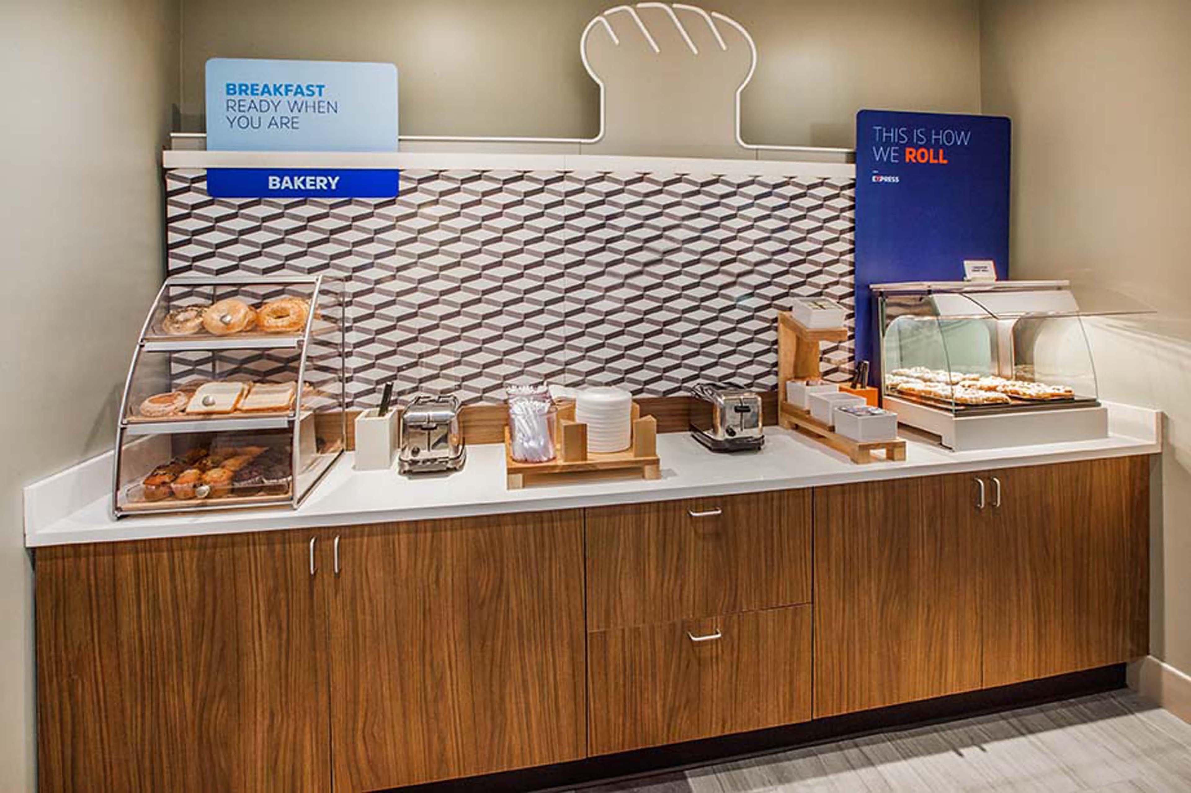 Holiday Inn Express Hotel & Suites Arcata/Eureka-Airport Area By Ihg McKinleyville Dış mekan fotoğraf