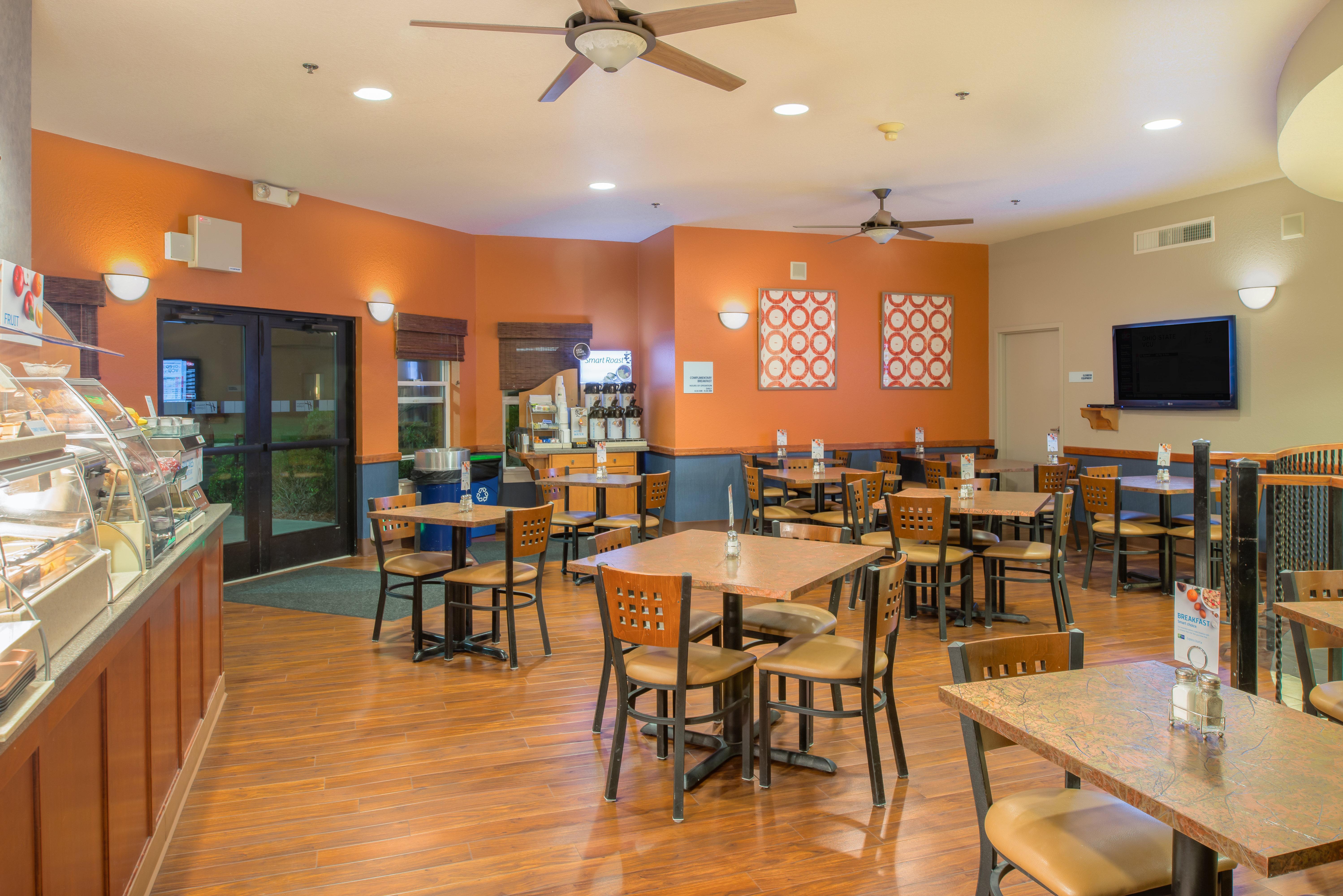 Holiday Inn Express Hotel & Suites Arcata/Eureka-Airport Area By Ihg McKinleyville Dış mekan fotoğraf