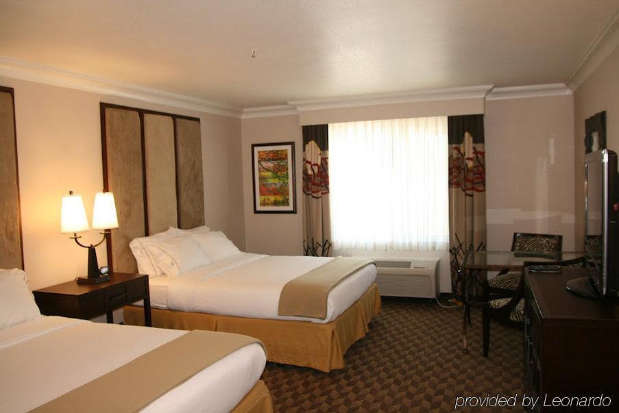 Holiday Inn Express Hotel & Suites Arcata/Eureka-Airport Area By Ihg McKinleyville Oda fotoğraf