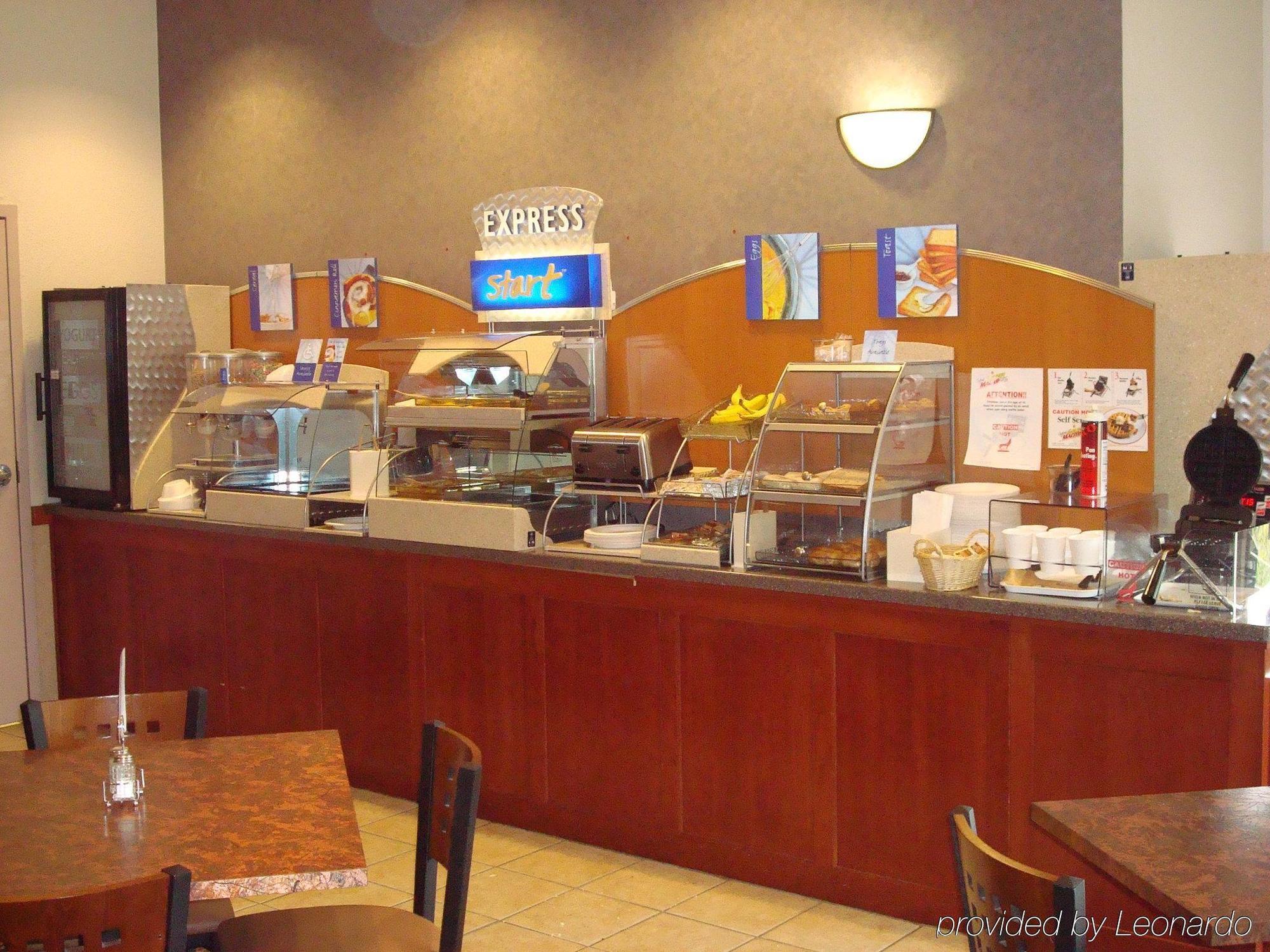 Holiday Inn Express Hotel & Suites Arcata/Eureka-Airport Area By Ihg McKinleyville Restoran fotoğraf